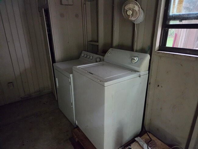 Photo - 7557 US-1