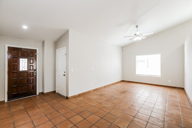 Photo - 3616 N Copenhagen Dr