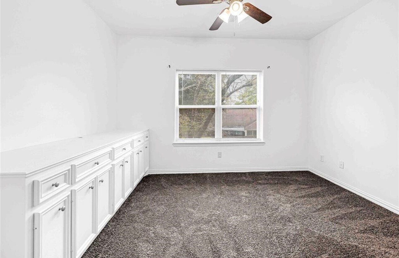 Photo - 6122 W Mt Houston Rd Unit 4