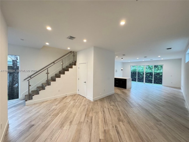 Photo - 2933 SW 27th Terrace