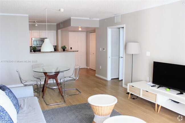 Building Photo - 1155 Brickell Bay Dr Unit 1205 Rental