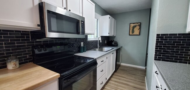 Photo - Maplewood Hills 2 Bedroom End Unit Townhome