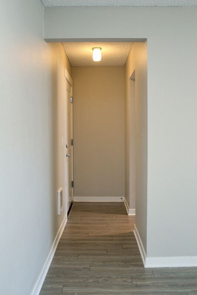 Photo - 2725-2743 SE Taylor St Unidad 2727