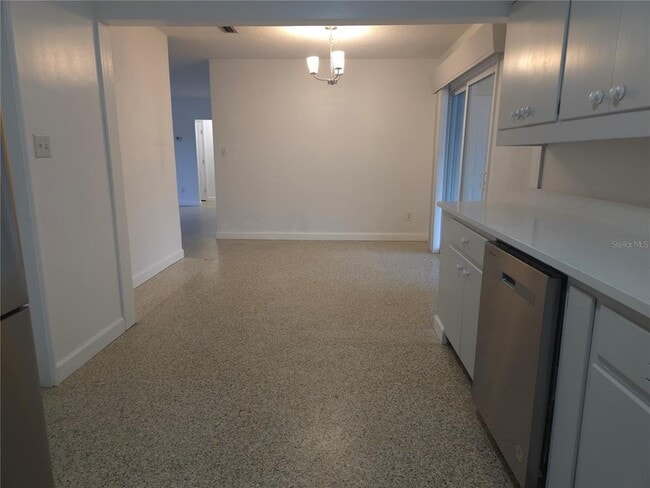 Photo - 106 15th St