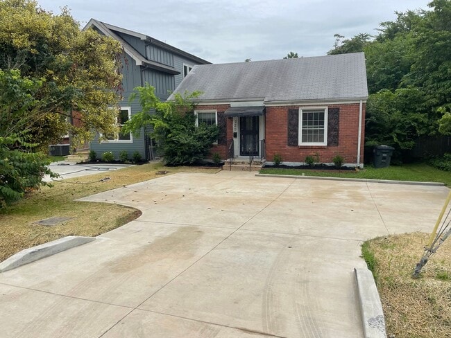 Photo - 720 Groves Park Rd Casa