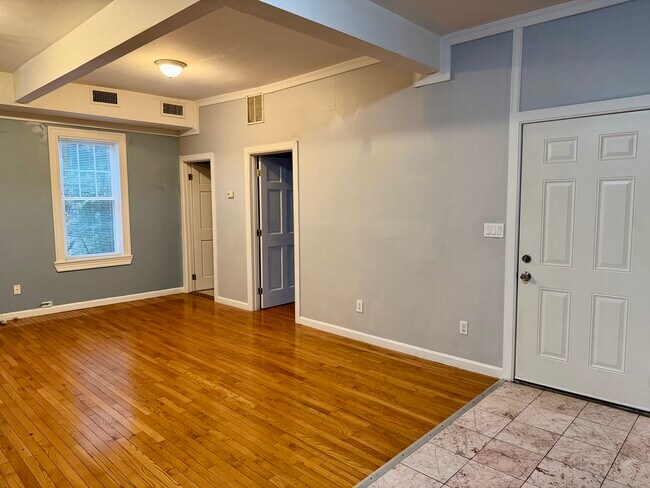 3 Cargill St Unit 2