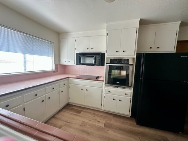 Photo - Immaculate shape 3 bedroom 2.5 bath home in San Leandro