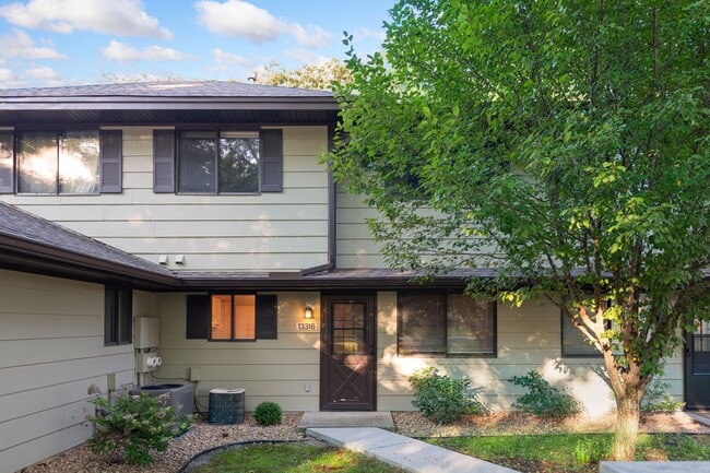 Photo - 13316 Zenith Ln Unit 13316