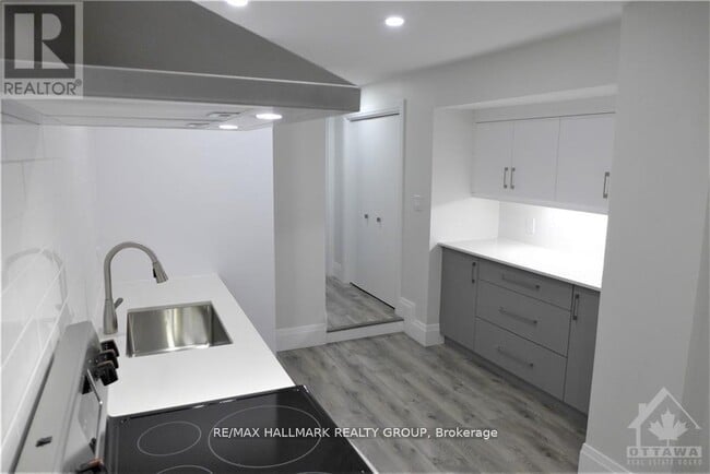 Photo - 375 MacKay St Unit 6