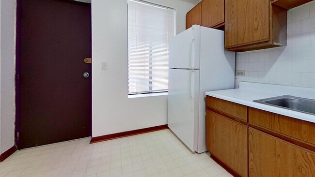 Photo - Top Floor Southport Corridor One Bedroom Unit 1409 3