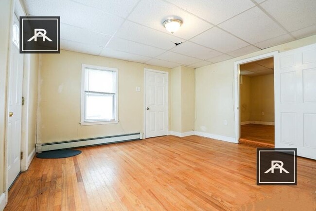 Photo - 5 bedroom in Brighton MA 02135