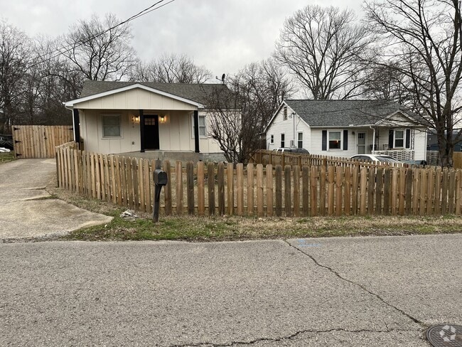 Building Photo - 2916 Morningside Dr Rental