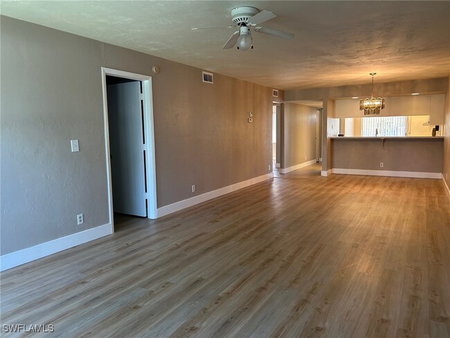 Building Photo - 4261 Jack Frost Ct Unit 4707 Rental