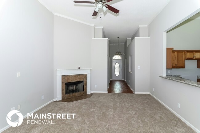 Photo - 1113 Averett Ln