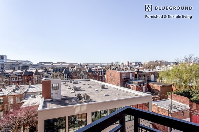 Photo - 443 New York Ave NW Unidad SI FL6-ID875