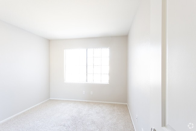 3HAB, 2BA - 1,100 ft² - The Ranch at Moorpark