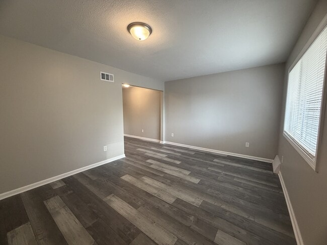 Photo - 611 Ewing Ave Unit Apt B