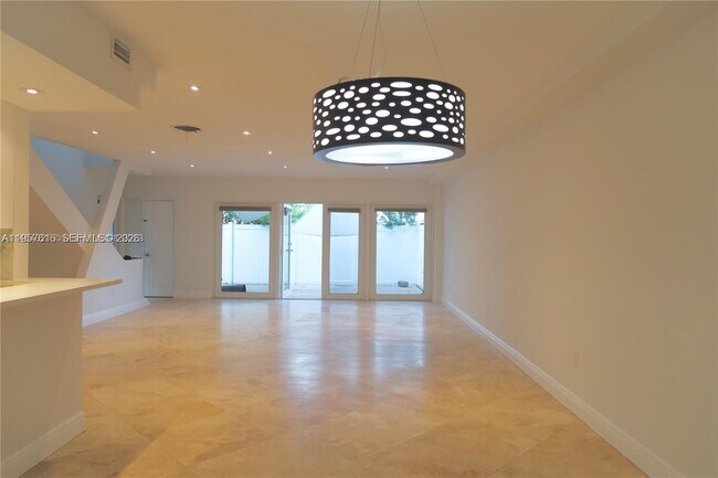 Photo - 7312 Gary Ave