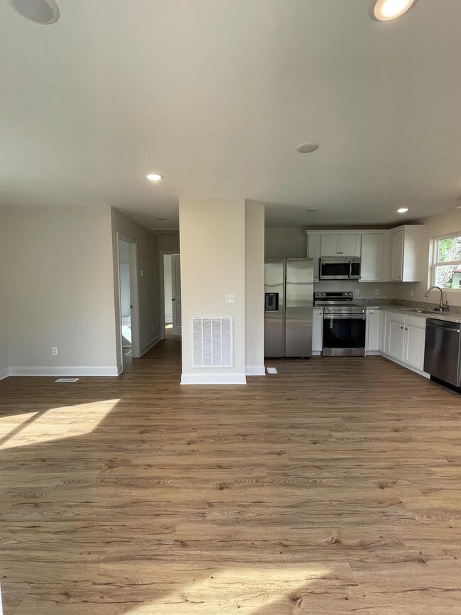 Photo - 1703 S Lyerly St