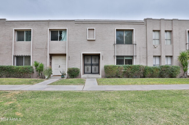 Photo - 5865 Thomas Rd Townhome