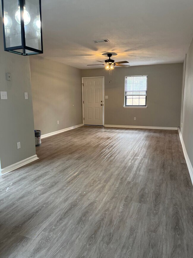 Photo - Duplex In Lake Jackson