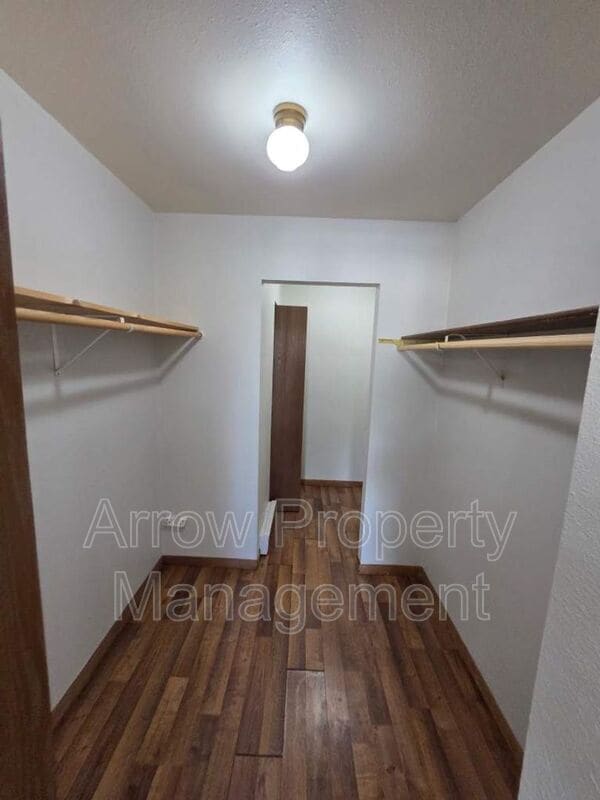 Photo - 906 East E Street