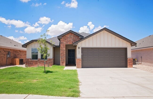 Building Photo - Move-In Ready & Made for Memories Rental