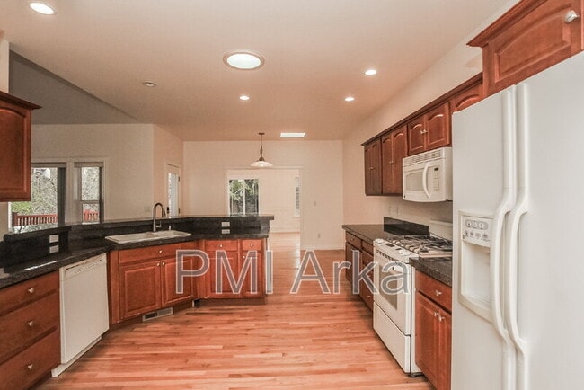 Photo - 3504 Buckingham Ct SE