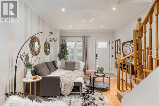 Photo - 148 Major St