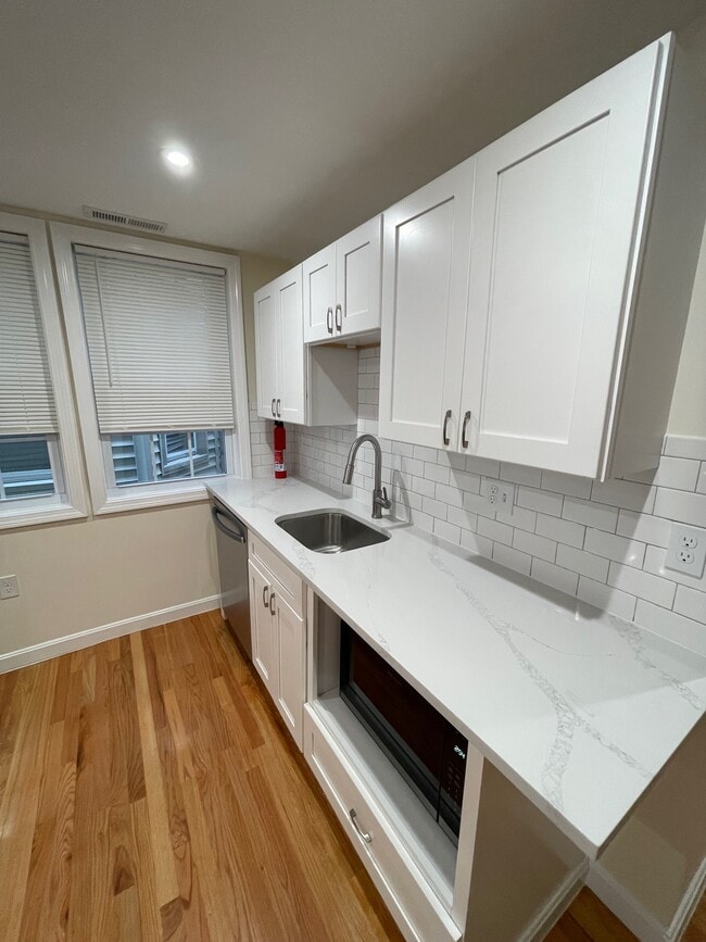 Photo - 83 Moreland St Unit 1