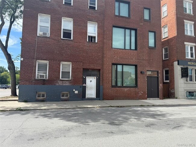 Building Photo - 48 Cannon St Unit 1 Rental