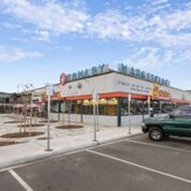 Photo - Central Park HOUSE for rent! 2 BLOCKS TO STANLEY MARKETPLACE