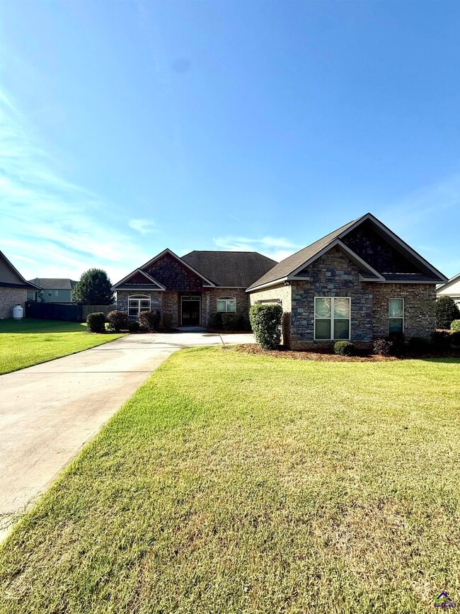 Building Photo - 142 Addington Dr