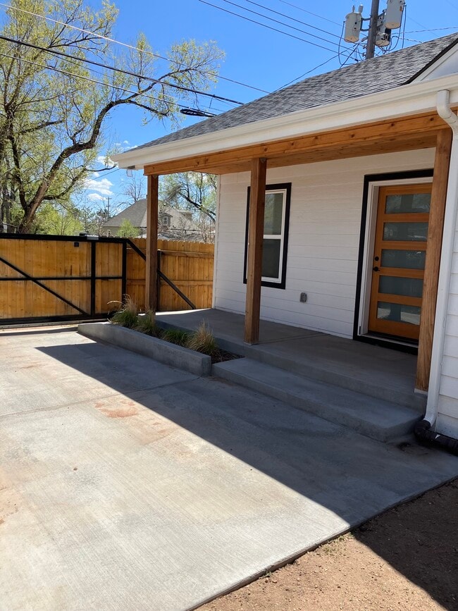 Photo - 2425 N Nevada Ave