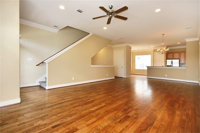Photo - 1717 Spring St