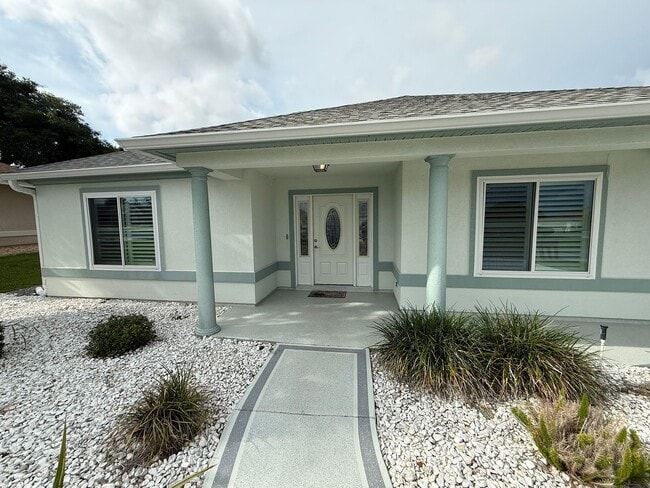 11049 SE 174th Loop
