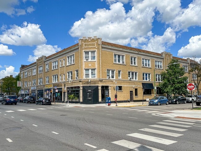 Building Photo - Albany Park - 1 Bed / 1 Bath - Dog Friendly! Unit 3842-306 Rental