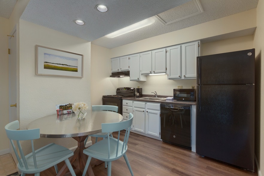 Spacious Kitchen