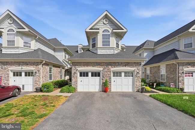 Photo - 13940 Greendale Dr