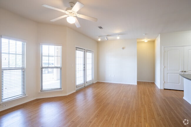 2 habitaciones, 2 baños - 1106 pies cuadrados - Cypress Creek Wayside Drive