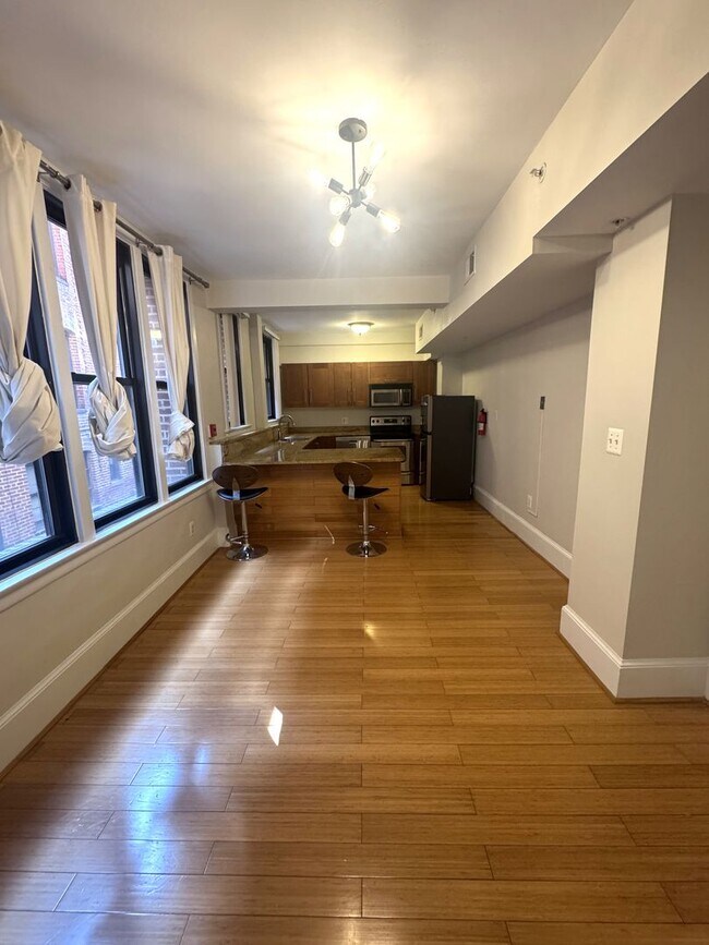 Photo - Centrally Located 1BR/1BA Apartment in Adams Morgan – Bright, Modern & Walkable! Unit 6