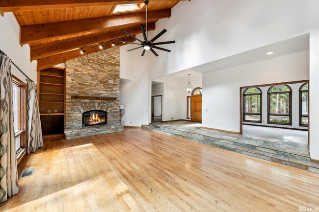 Photo - 145 Twinberry Cir House