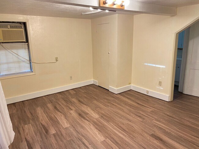 Photo - 2204 Boston Ave Unit A