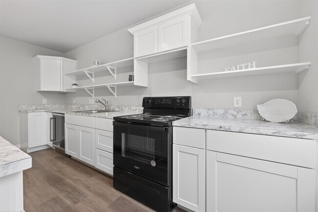 Photo - 154 Lakeview Dr