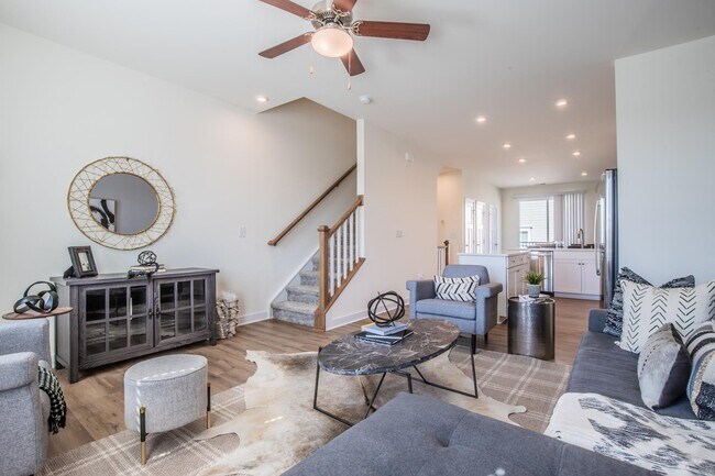 Photo - Queen City Townes