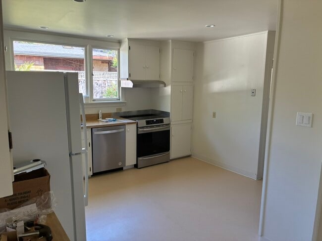 Photo - 221 Brookside Dr