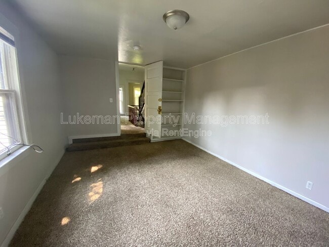 Photo - 431 W Vine St