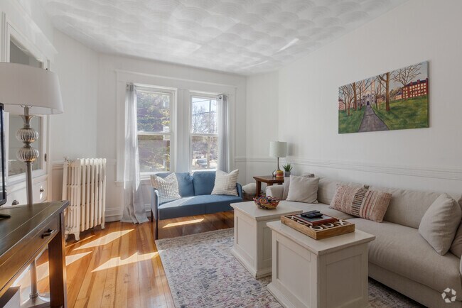 Building Photo - 95 Beacon St Unit 3 Rental