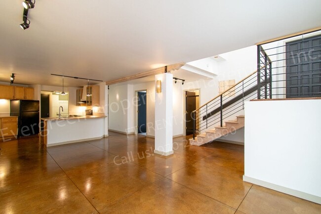 Photo - 419 W Mountain Ave Unidad #3