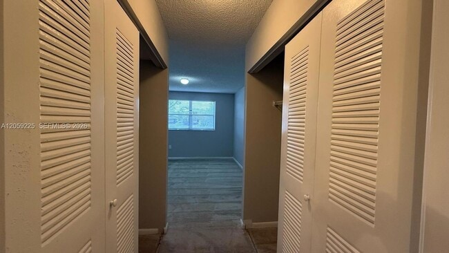 Photo - 9933 Nob Hill Ln Unidad 9933
